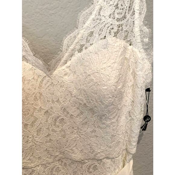 ADRIANNA PAPELL Sleeveless Lace Overlay Illusion Gown Size US/14 - Picture 8 of 11